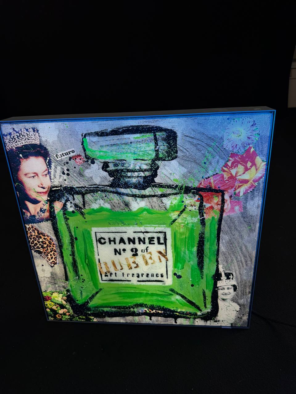 Light Box Channel 50X50 Queen N°2 Multiplo Darte