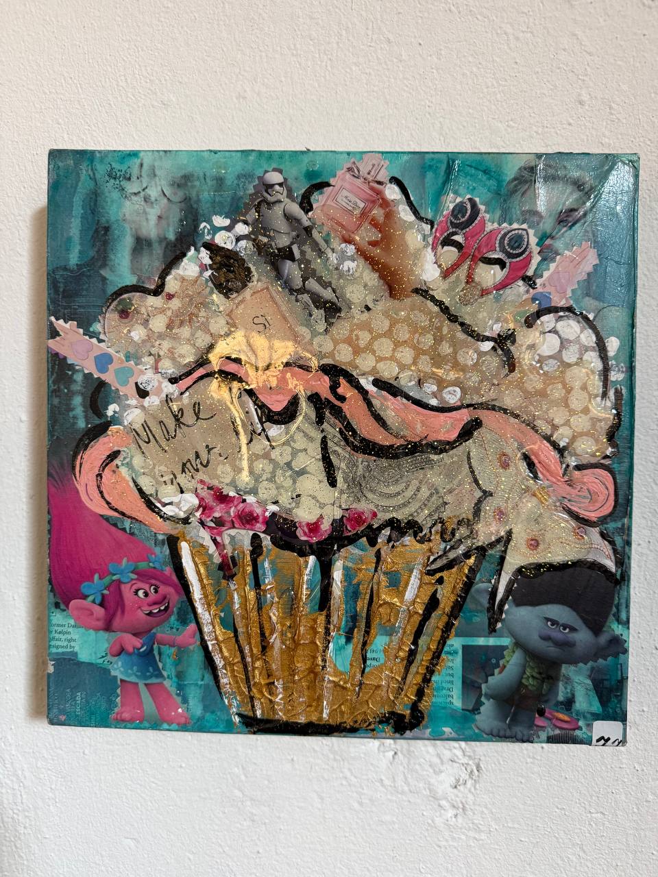 Mini Tiffani Pop Cake 30X30