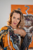 Fullart AVARIZIA - Artistico  Foulard Unisex Firmato - 140X200cm, Multiplo d’arte da indossare, limited edition