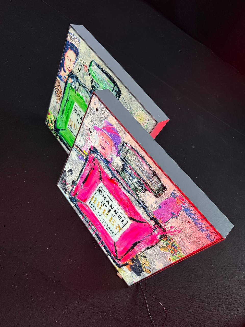 Light Box Channel 50X50 Queen N°2 Multiplo Darte