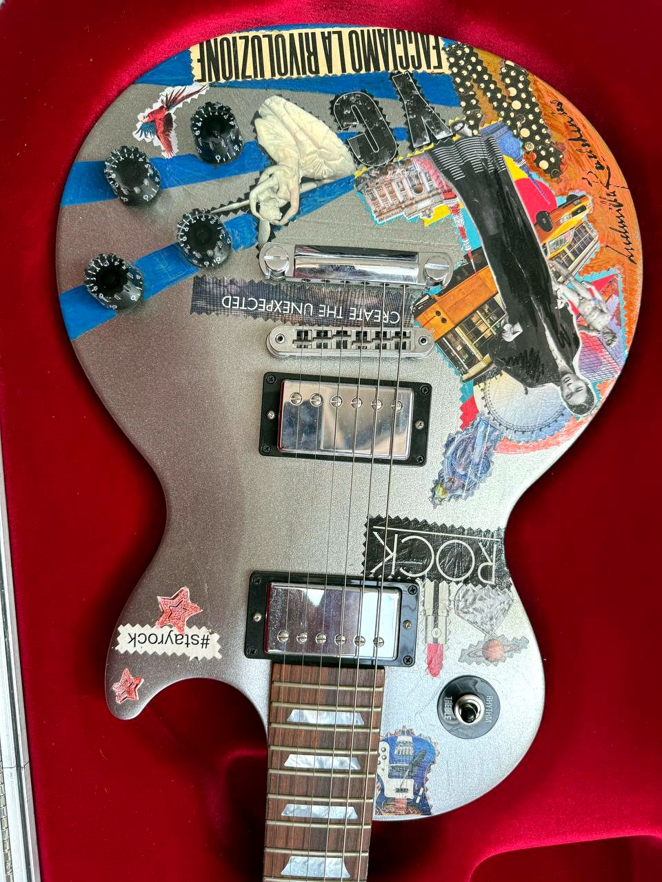 Gibson Les Paul personalizzata con custodia 107×65×15