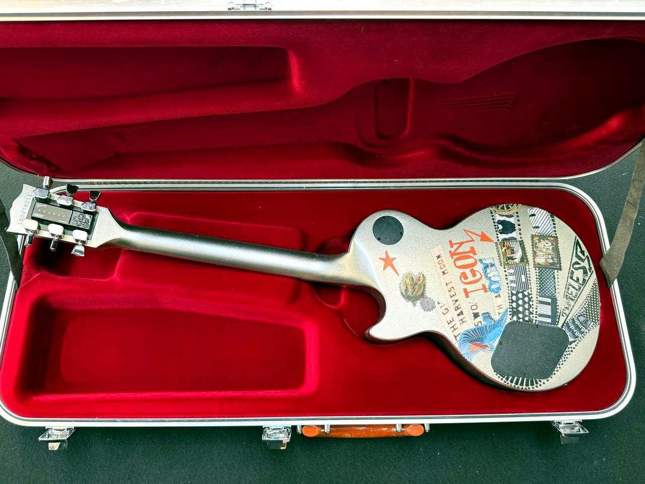 Gibson Les Paul personalizzata con custodia 107×65×15