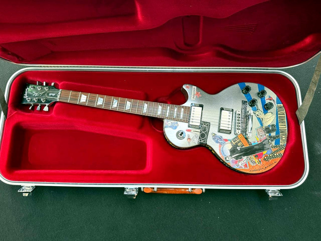 Gibson Les Paul personalizzata con custodia 107×65×15